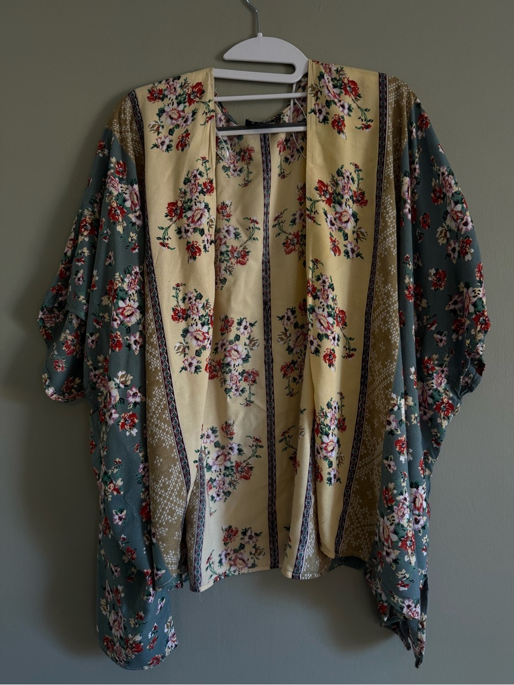 Angie Boho Floral Patchwork Kimono Cardigan Medium Open Front Cottagecore